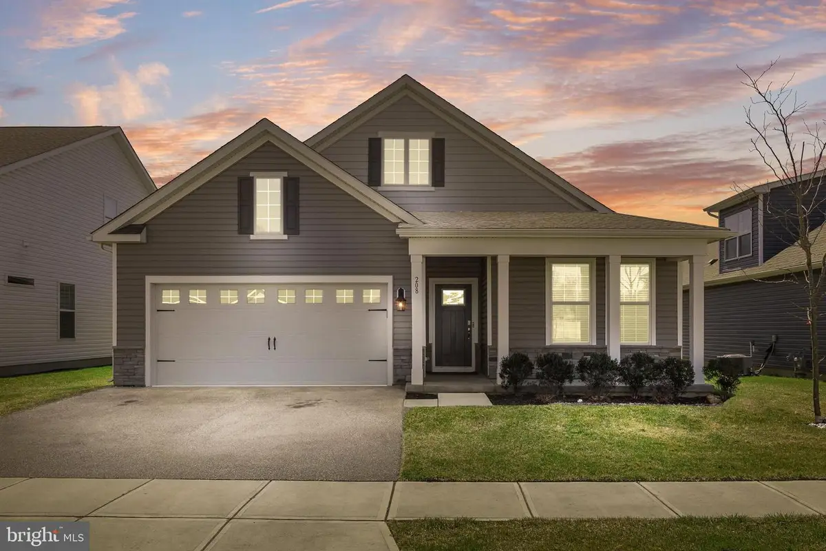 208 Congressional Ct, Moorestown, NJ 08057 - #1