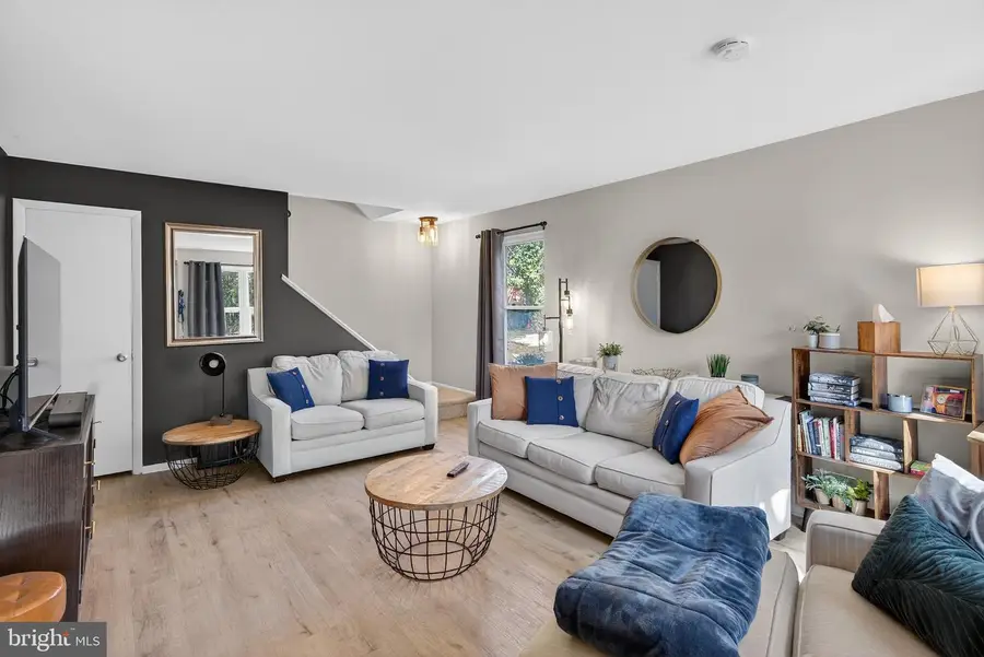 3037 Harbour Dr, Palmyra, NJ 08065 - #2