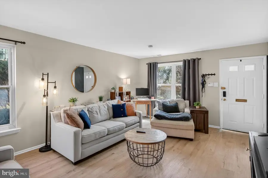 3037 Harbour Dr, Palmyra, NJ 08065 - #3