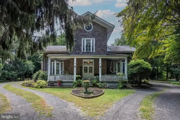 705 Woodlane Rd, BEVERLY, NJ 08010