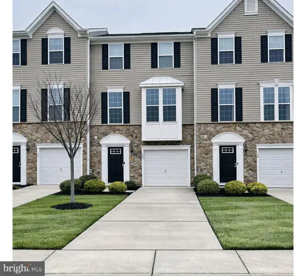 102 Benford Ln, BEVERLY, NJ 08010