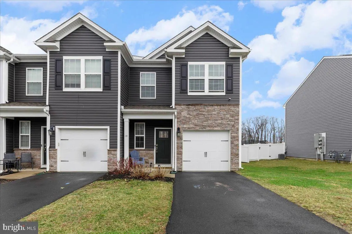 14 Peregrine Way, Burlington, NJ 08016 - #1