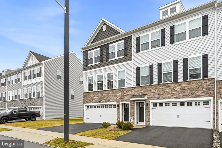 20 Sisters Farmstead Rd, Mount Laurel, NJ 08054 - #2