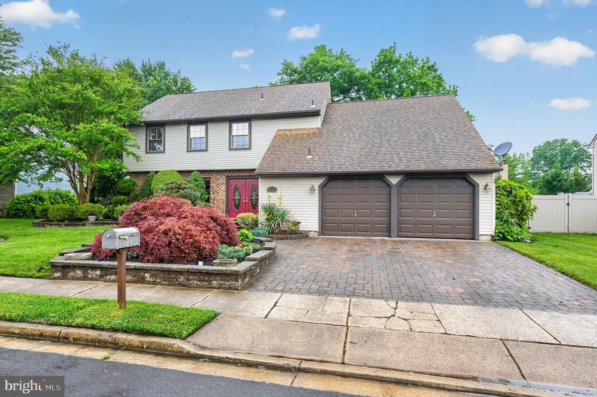 3 Meadowrue Dr, Mount Laurel, NJ 08054 - #1