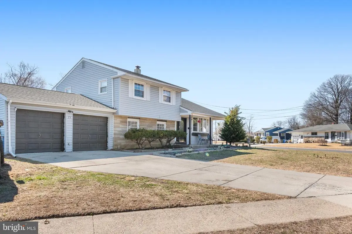 25 Latimer Way, Burlington, NJ 08016 - #1
