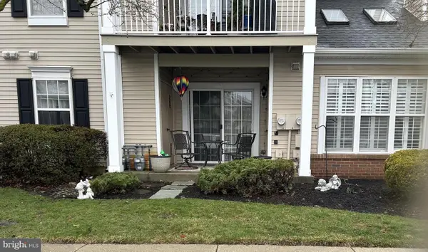 3607-a Saxony Dr, MOUNT LAUREL, NJ 08054