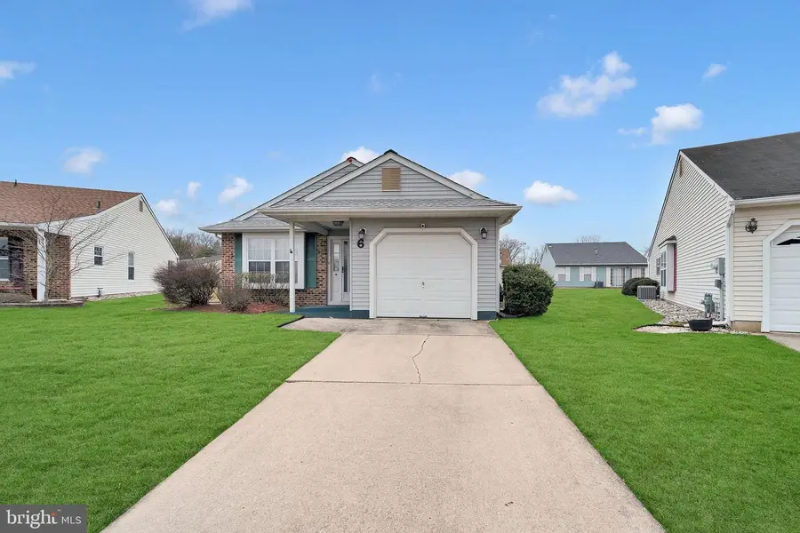 6 E Cortland Ct, Mount Laurel, NJ 08054 - #3