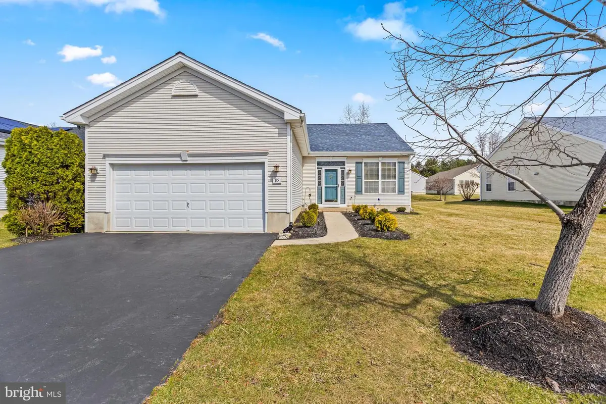 89 Chamber Ln, Columbus, NJ 08022 - #1