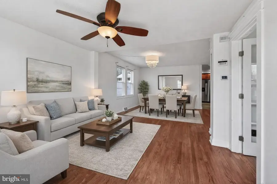 152 E 7th St, Burlington, NJ 08016 - #2