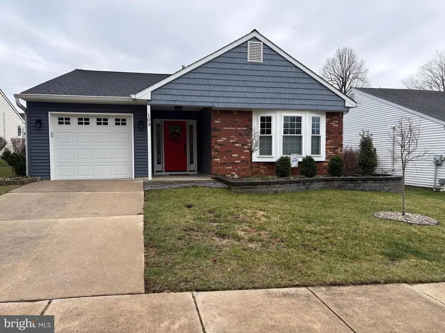 103 Carriage Hill Ct, Columbus, NJ 08022 - #2