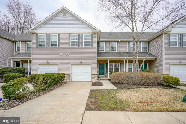 8 Trout Trl, DELRAN, NJ 08075