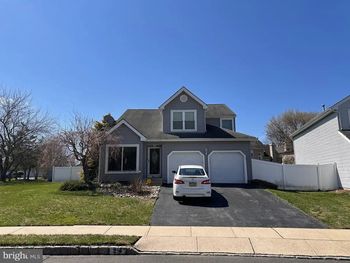 24 Mystic Way, Burlington, NJ 08016 - #1