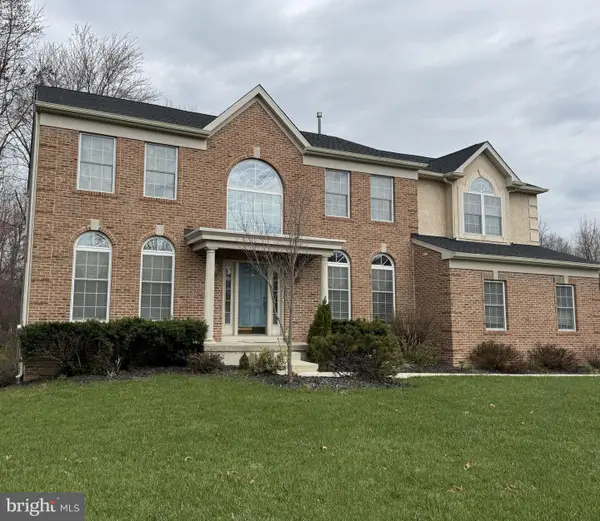 3 Sunflower Cir, BURLINGTON, NJ 08016