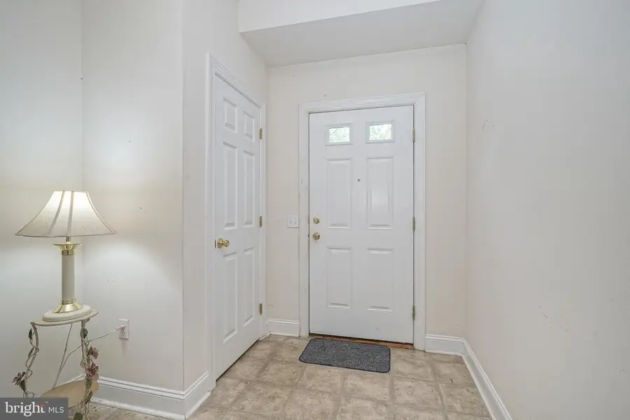 604 Cinnaminson St, Riverton, NJ 08077 - #2