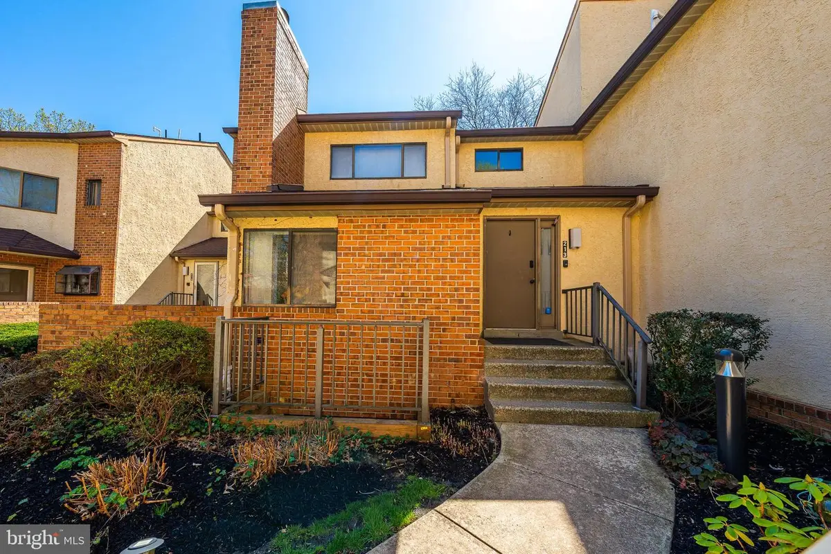 213 Augusta Cir, Mount Laurel, NJ 08054 - #1