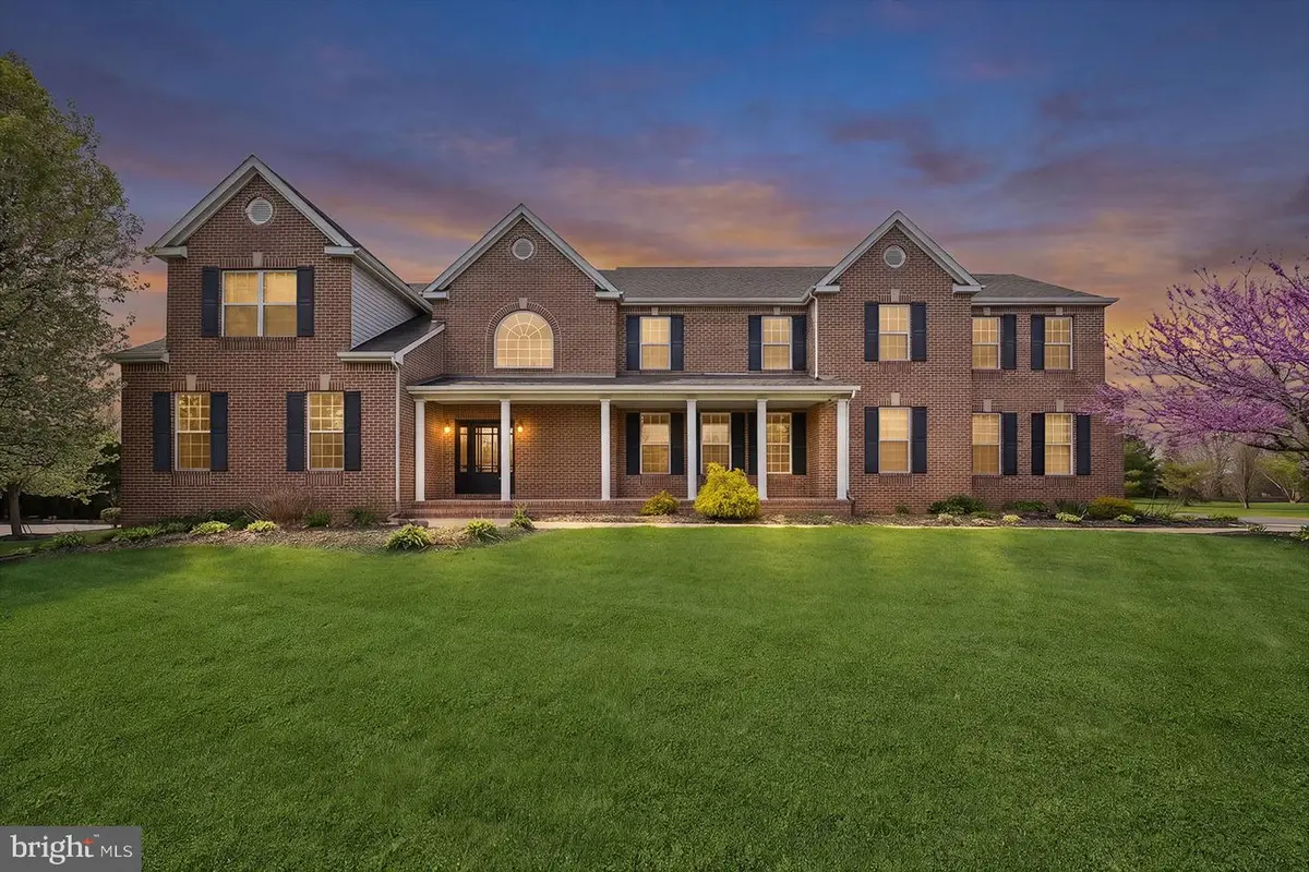 25 Sherwood Ln, Columbus, NJ 08022 - #1