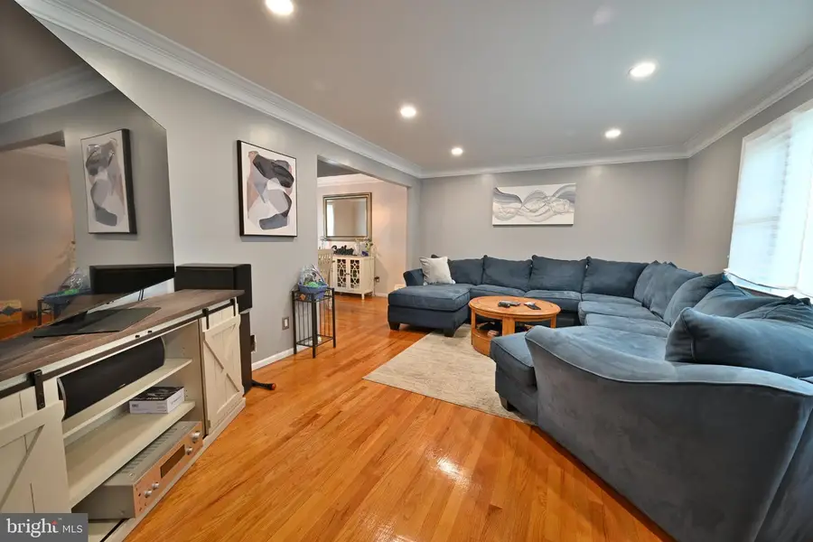 20 Carty Dr, Bordentown, NJ 08505 - #2