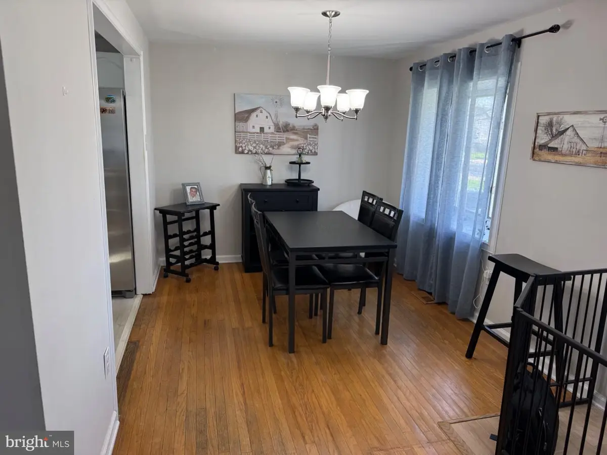 431 N Forklanding Rd, Maple Shade, NJ 08052 - #1