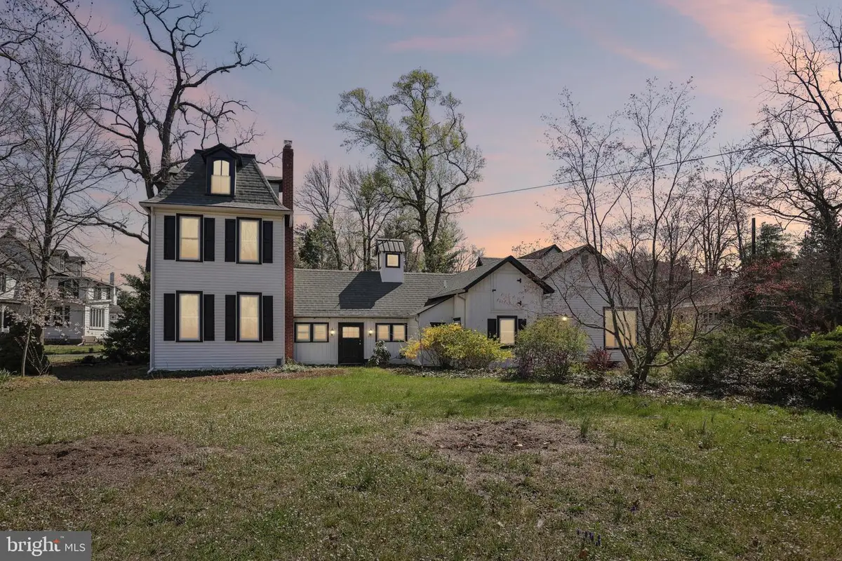 1 W Linden Rd, Burlington, NJ 08016 - #1