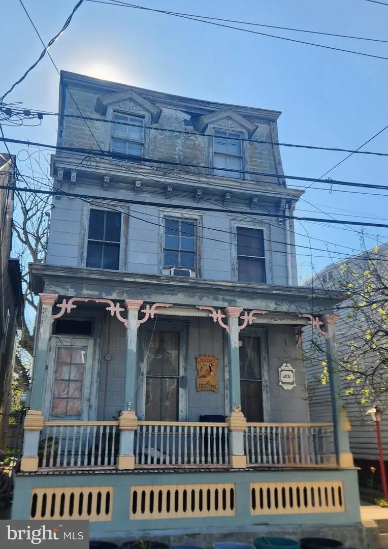 402 Prince St, Bordentown, NJ 08505 - #1