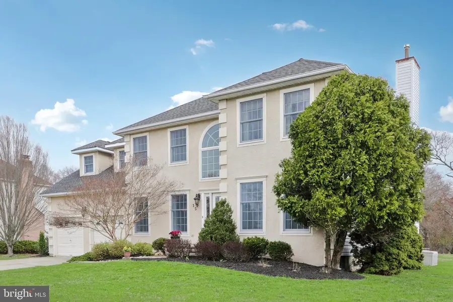 15 Hilltop Dr, Mount Laurel, NJ 08054 - #3