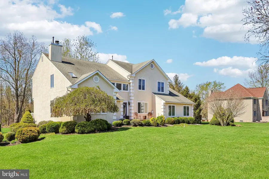 16 Dogwood Dr, Burlington, NJ 08016 - #3