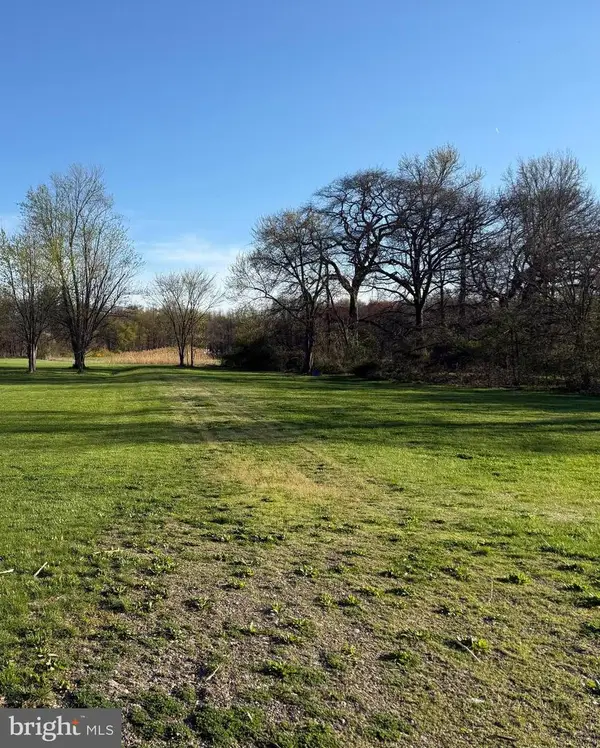 2334 Old York Rd, BORDENTOWN, NJ 08505