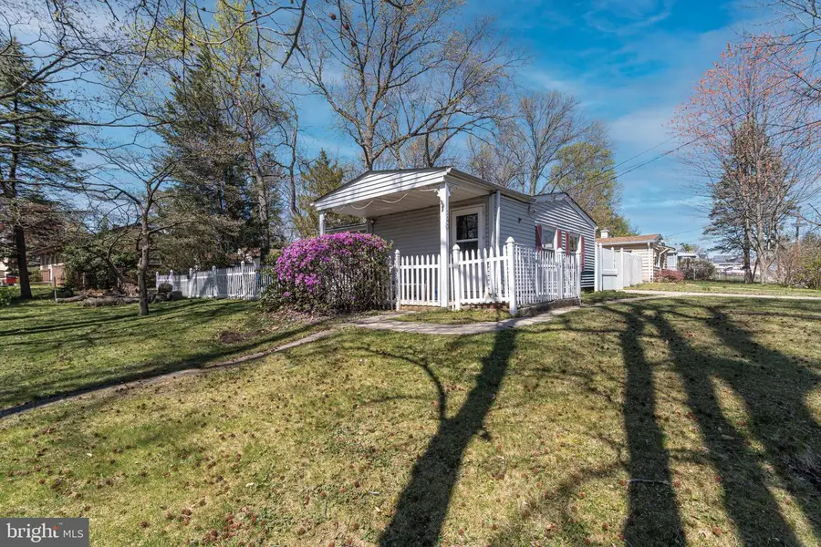 105 County Ave, Maple Shade, NJ 08052 - #2