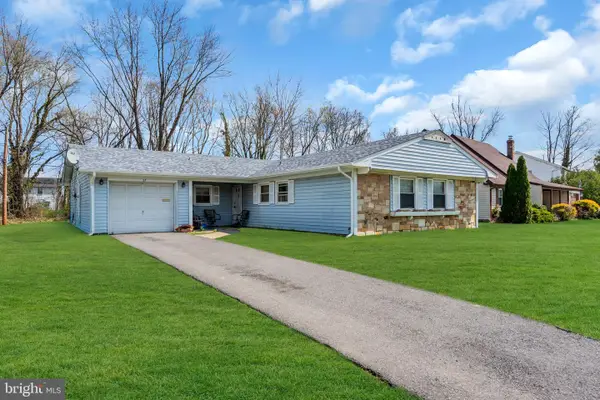 27 Genesee Ln, WILLINGBORO, NJ 08046