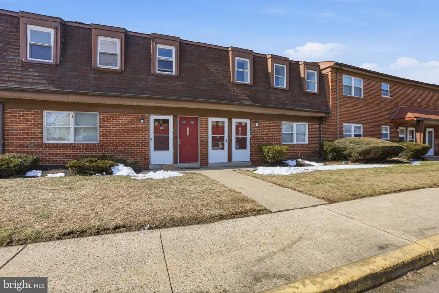 1242 Liberte Ct, Burlington, NJ 08016 - #2