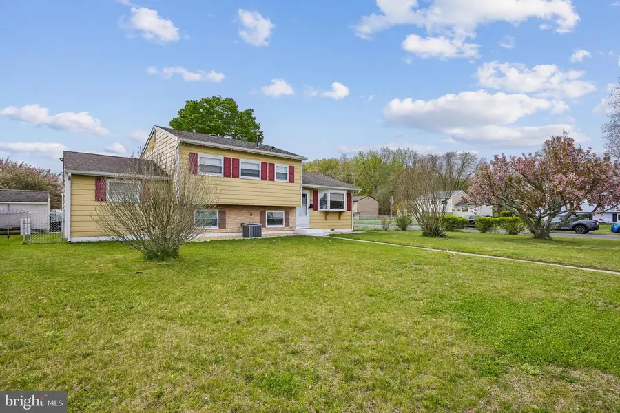 250 College Dr, Pemberton, NJ 08068 - #2