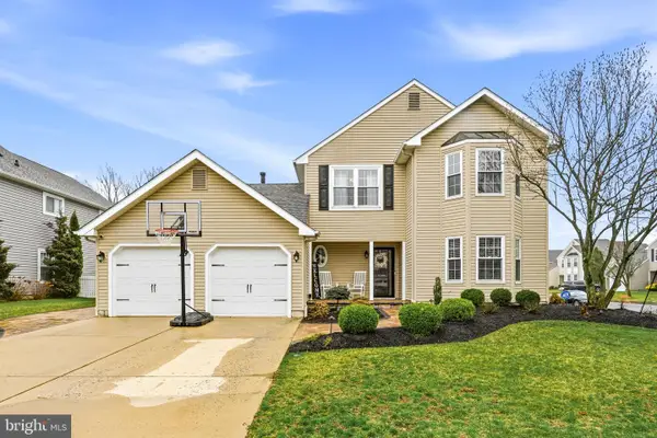 7 Watson Dr, MOUNT LAUREL, NJ 08054