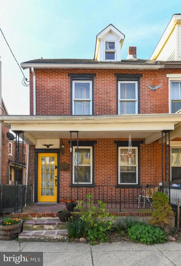 326 Penn St, Burlington, NJ 08016 - #1