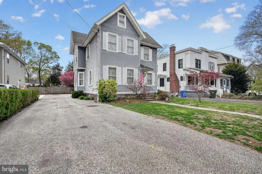 704 Main St, Riverton, NJ 08077 - #2