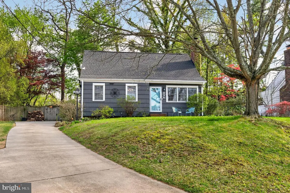 142 Evergreen St, Mount Holly, NJ 08060 - #1