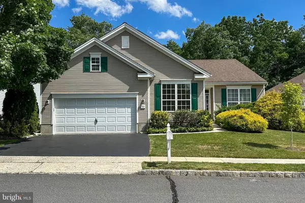 20 Everett Dr, COLUMBUS, NJ 08022