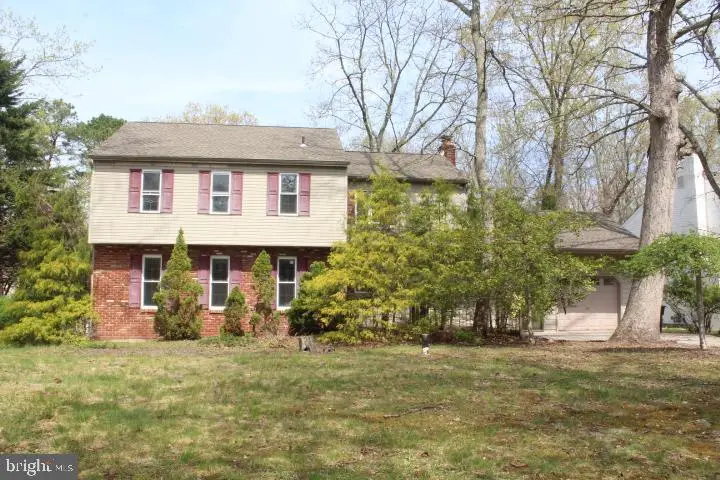 5 Stonehenge Dr, Medford, NJ 08055 - #1