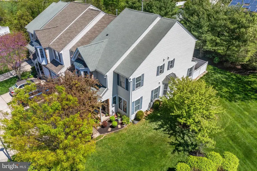 16 Farmington Ct, Bordentown, NJ 08505 - #2