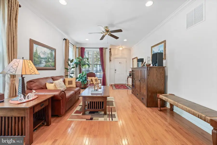 16 Farmington Ct, Bordentown, NJ 08505 - #3