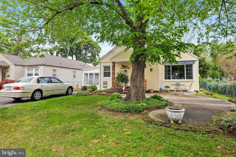 1010 Van Rossum Ave, Beverly, NJ 08010 - #2