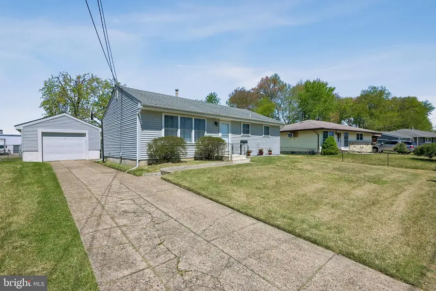 17 Lambeth Rd, Burlington, NJ 08016 - #2