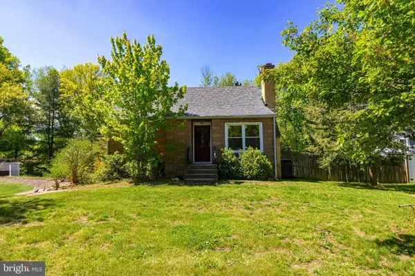 11 Mount Laurel Rd, MOUNT LAUREL, NJ 08054