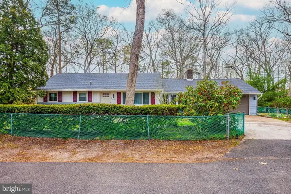 5 Holly Ave, BROWNS MILLS, NJ 08015