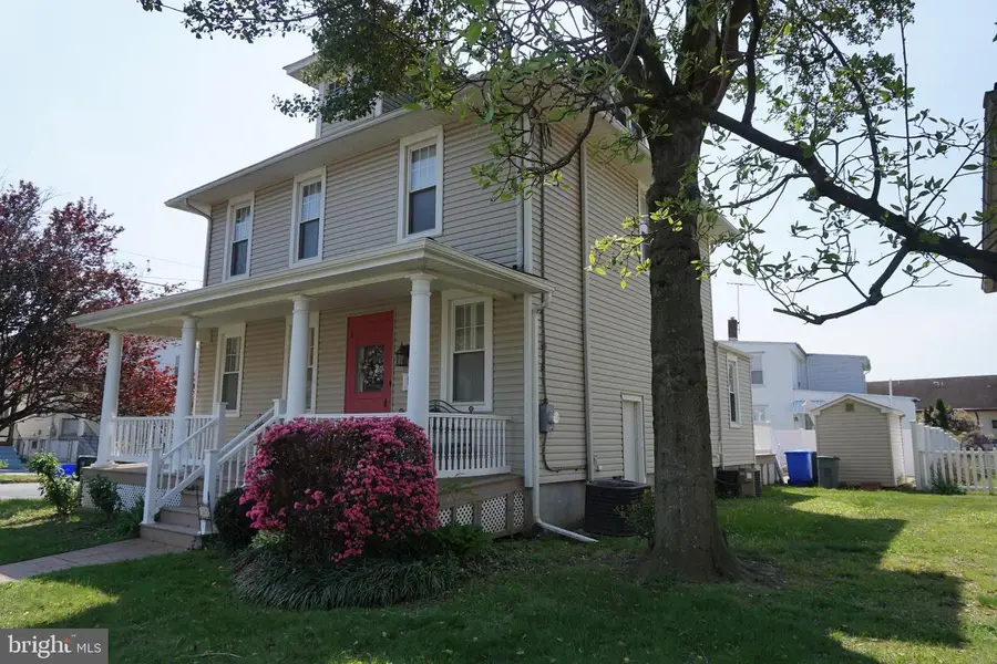 103 W Federal St, Burlington, NJ 08016 - #3