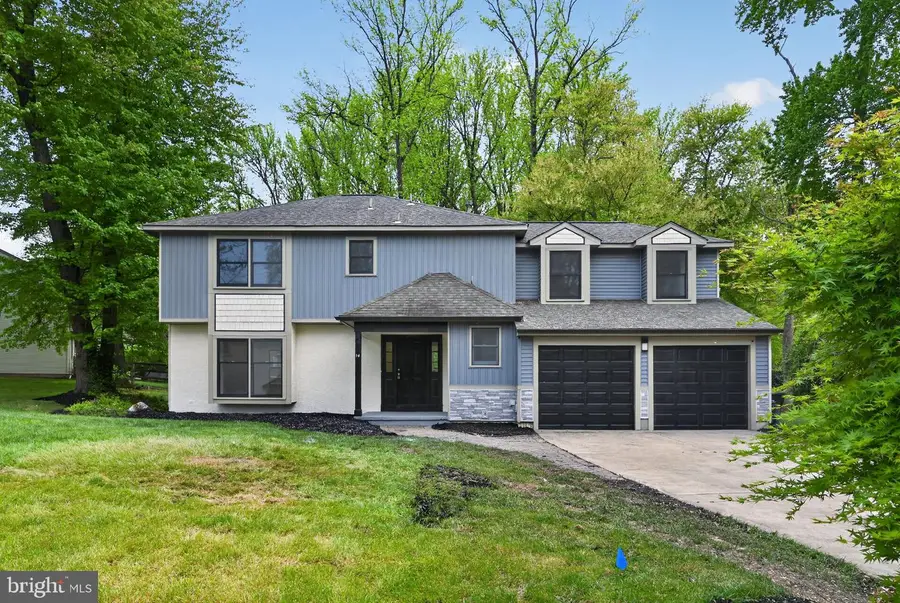 14 Greentree Dr, Burlington, NJ 08016 - #2