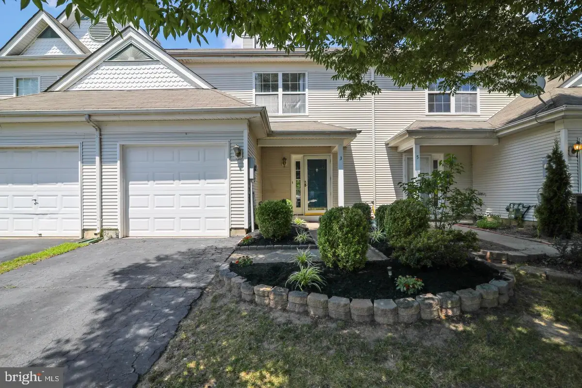 3 Tattersall Dr, Burlington, NJ 08016 - #1