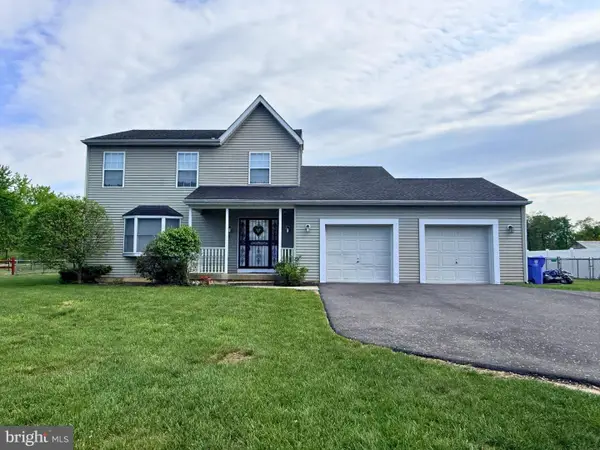 329 Green St, BEVERLY, NJ 08010