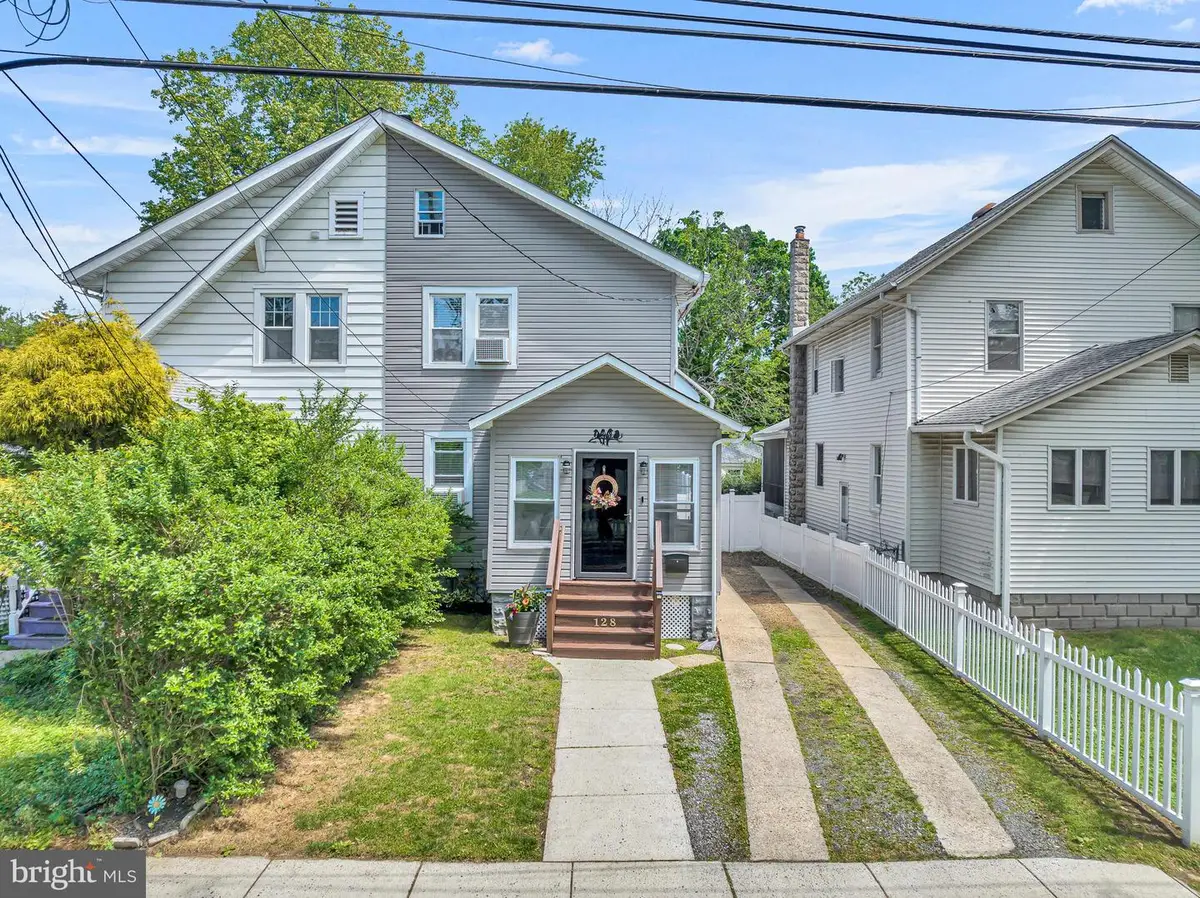 128 Cinnaminson Ave, Palmyra, NJ 08065 - #1