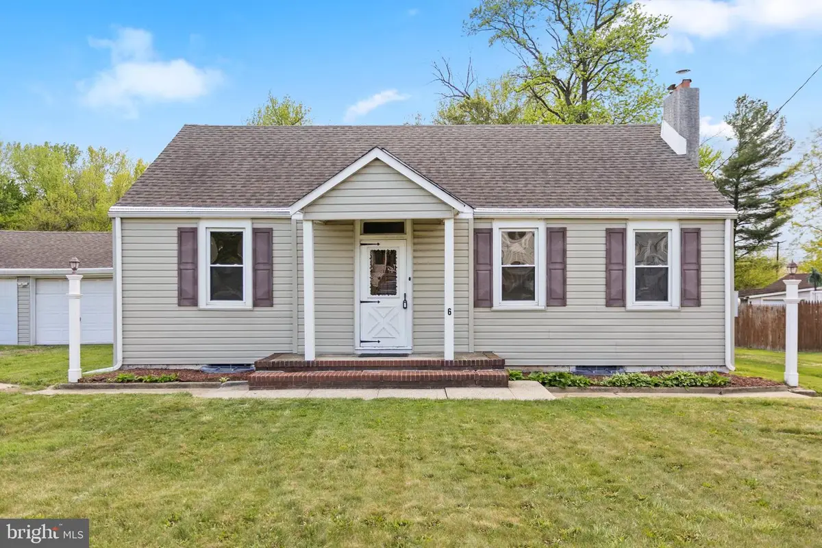 6 Butts Ave, Bordentown, NJ 08505 - #1