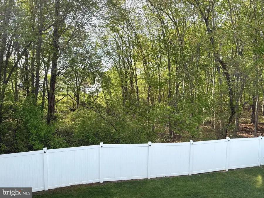 22 Tomahawk Dr, Burlington, NJ 08016 - #2